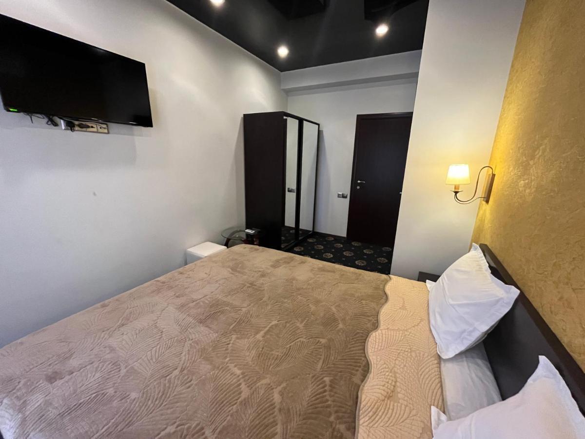Hotel New Royal Τυφλίδα Εξωτερικό φωτογραφία