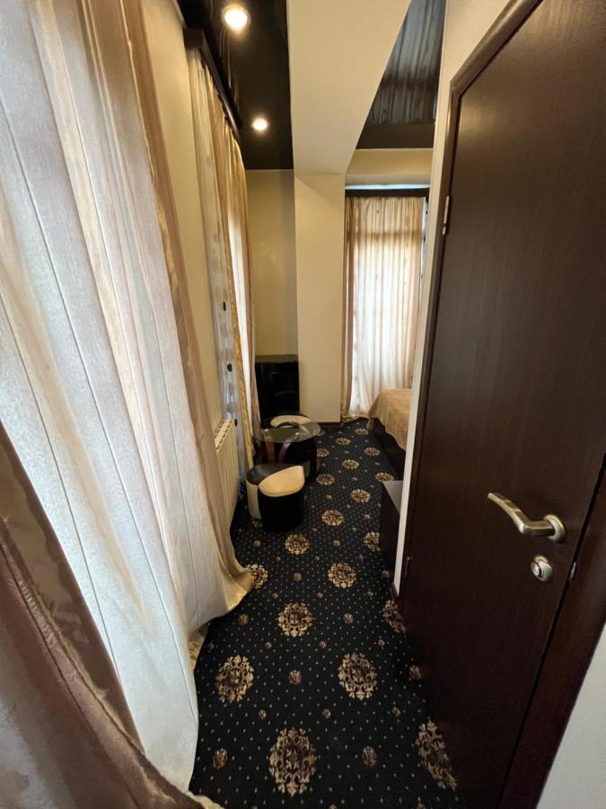 Hotel New Royal Τυφλίδα Εξωτερικό φωτογραφία
