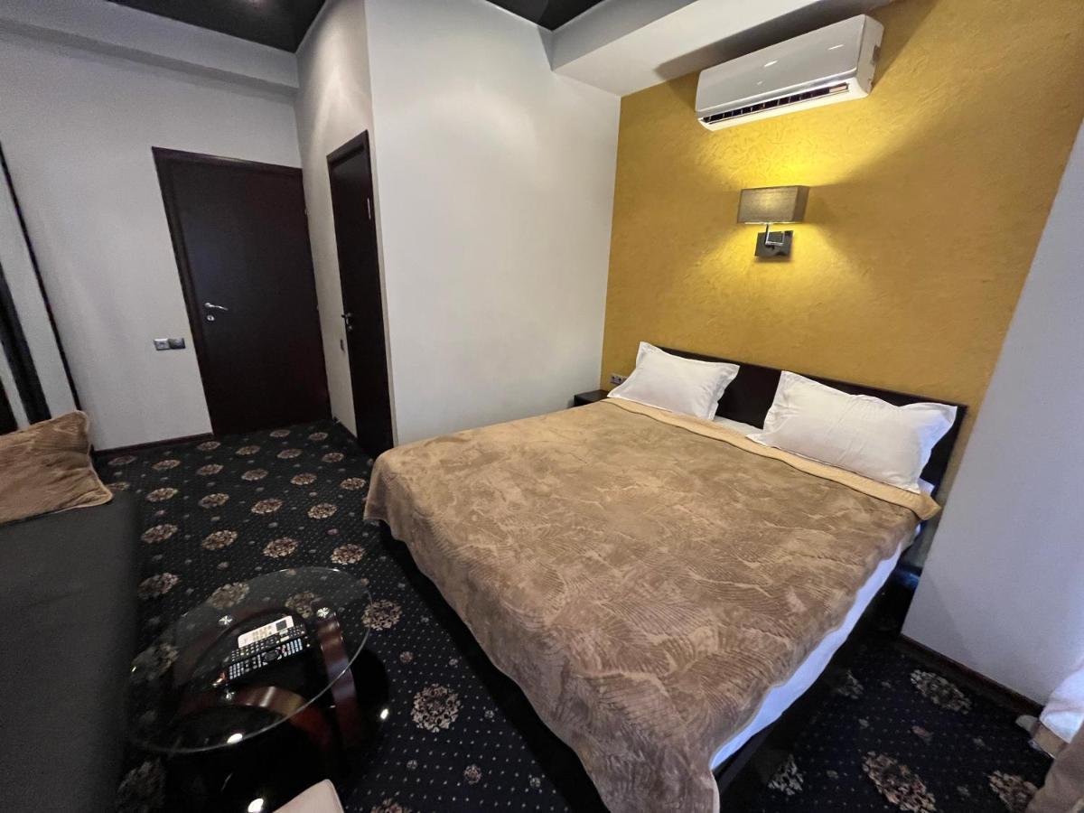 Hotel New Royal Τυφλίδα Εξωτερικό φωτογραφία
